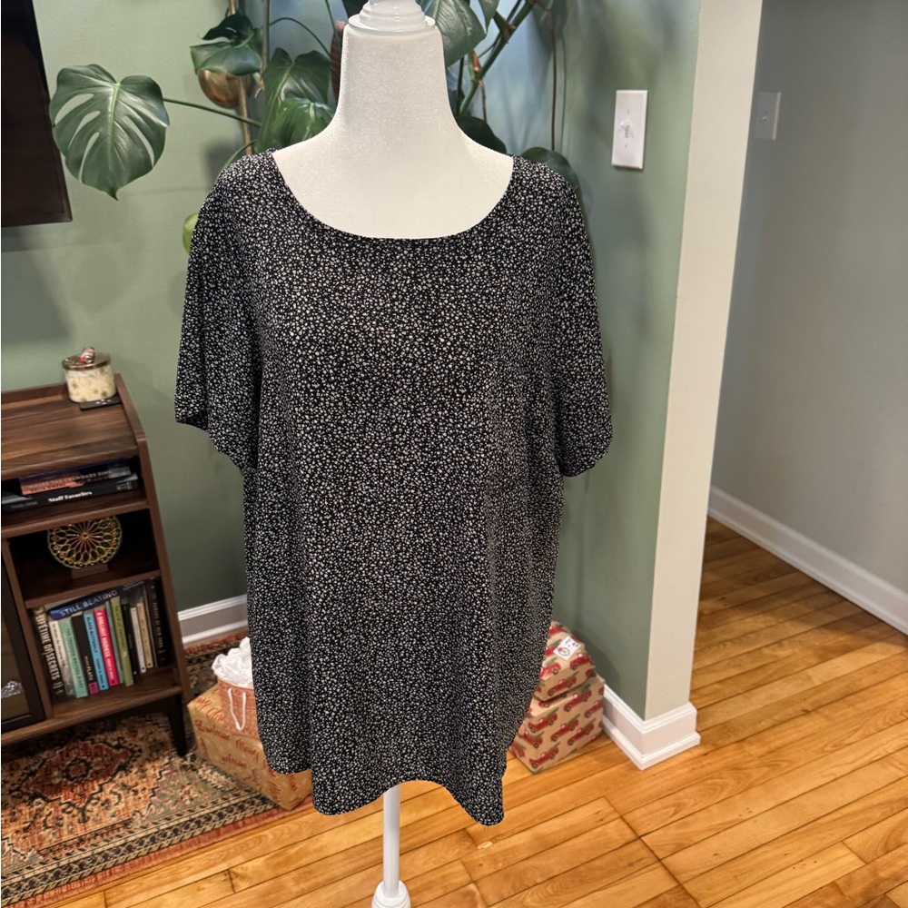 LC Lauren Conrad Black and White Speckled Blouse